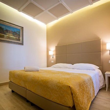 Hotel Villa San Giorgio Поджибонси Экстерьер фото