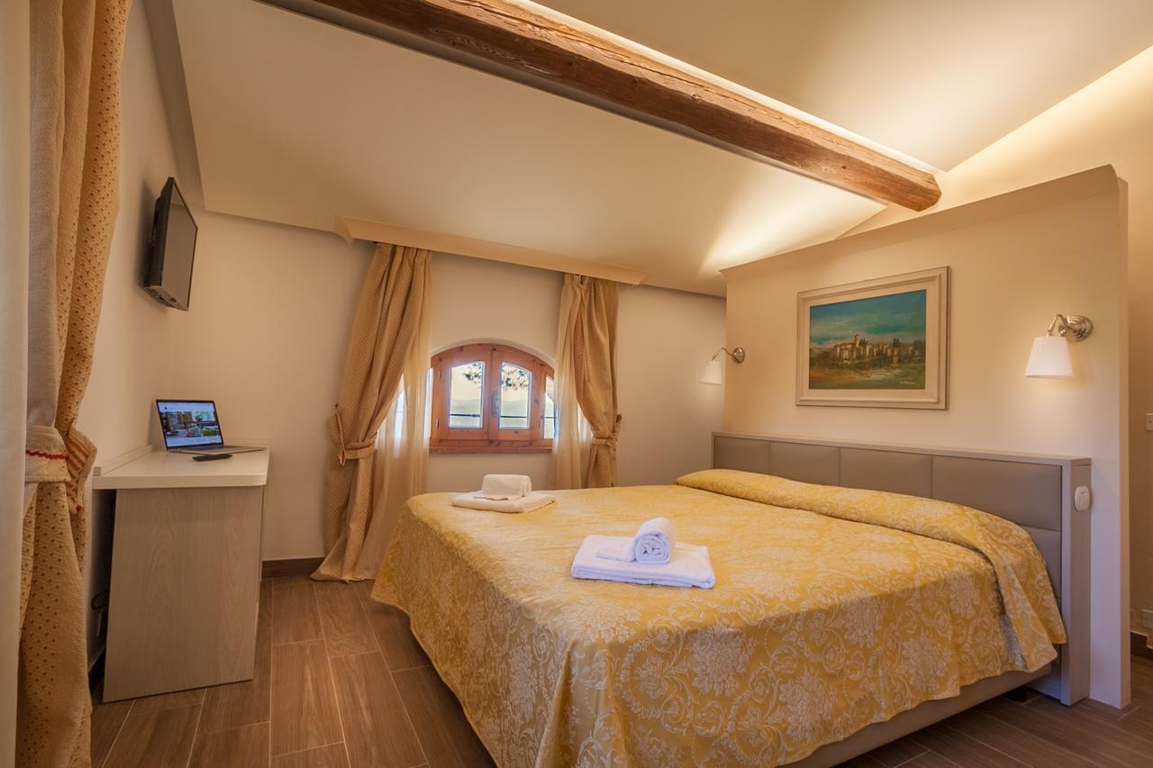 Hotel Villa San Giorgio Поджибонси Экстерьер фото