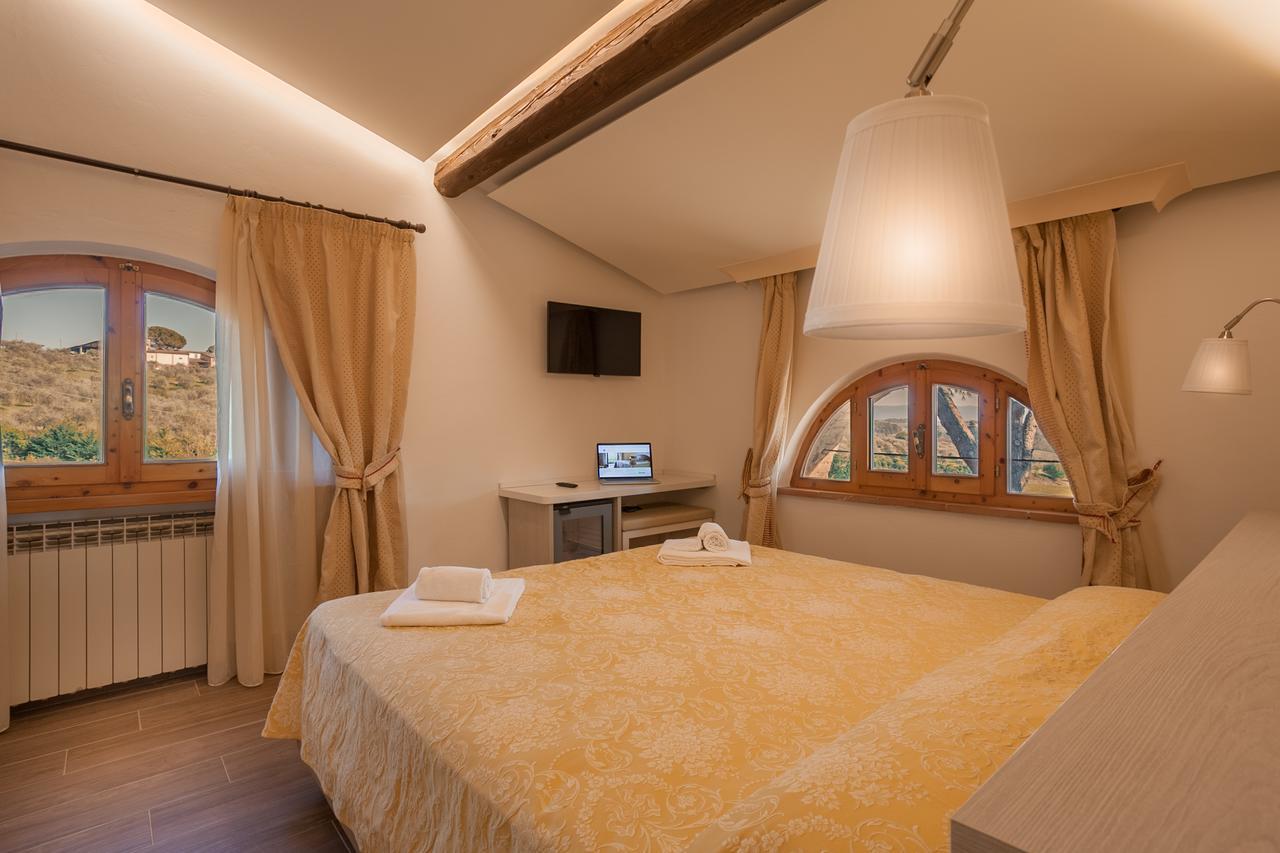 Hotel Villa San Giorgio Поджибонси Экстерьер фото