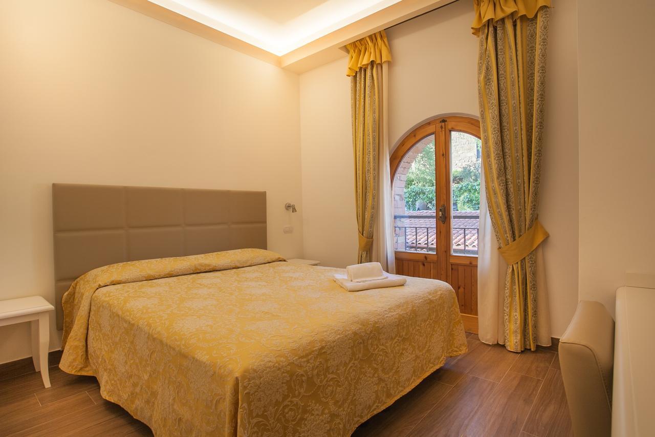 Hotel Villa San Giorgio Поджибонси Экстерьер фото