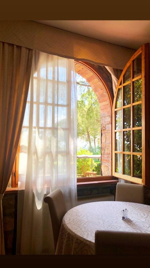 Hotel Villa San Giorgio Поджибонси Экстерьер фото